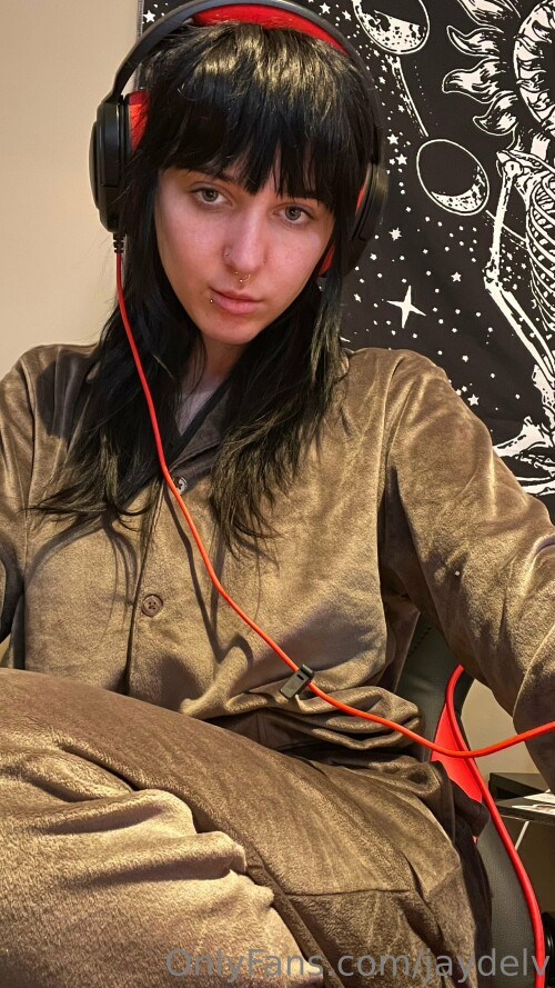 c44f43b9 e6a3 436b aec6 e184c943e950