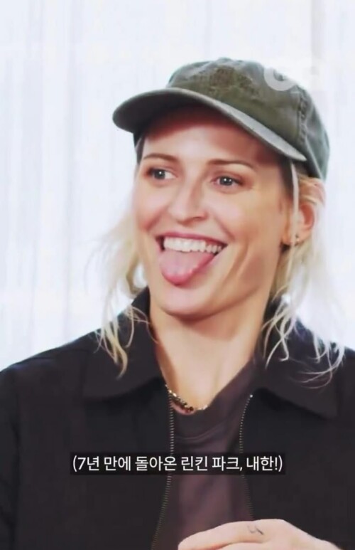 c879434d9021997935e3ebb34c6b26e9ea576f6fd9ebe2d3