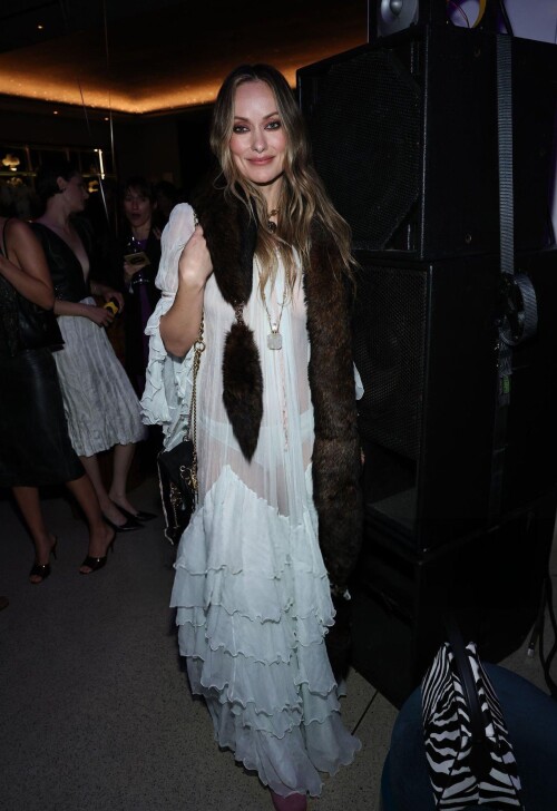 c9vhj90 2700b8e9507841c3a