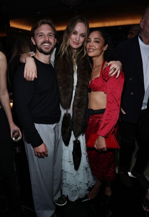 c9vhj90 6a8457b96a189c72c