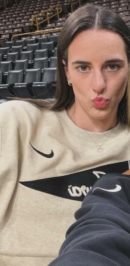 caitlin clark v0 tmr6ty8sp13f1 126699ff33c70ffb8