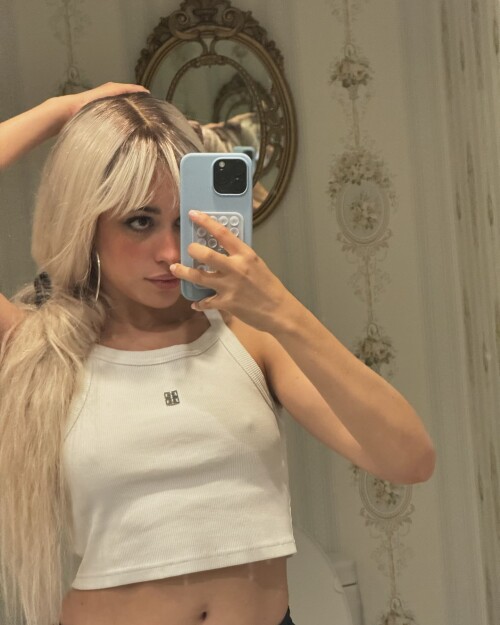 camila_cabello---RDownload8f6a9d03b8021f65