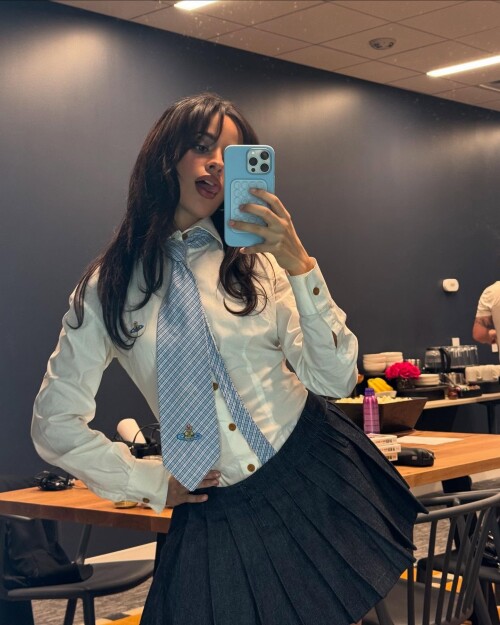 camila_cabello-20250410_221011-3216703818d5554af22233c45c