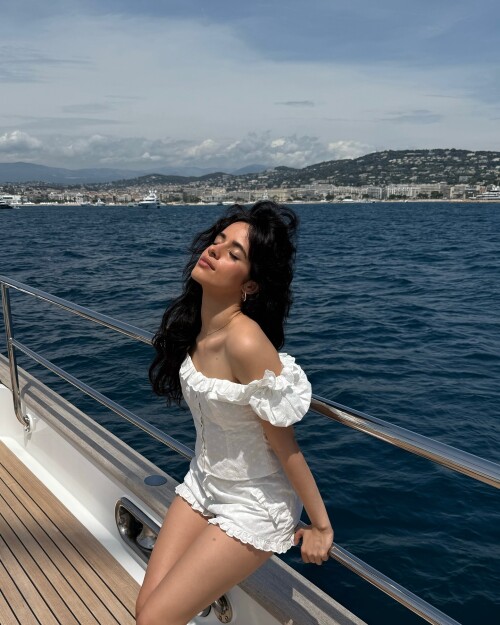 camila cabello photo DJ13T0Fxp4i 20250519 122016 4995885262c0b1bd9fcca5556