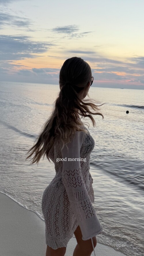 carlabezanson story 202509250830078aacc24c20d2c668