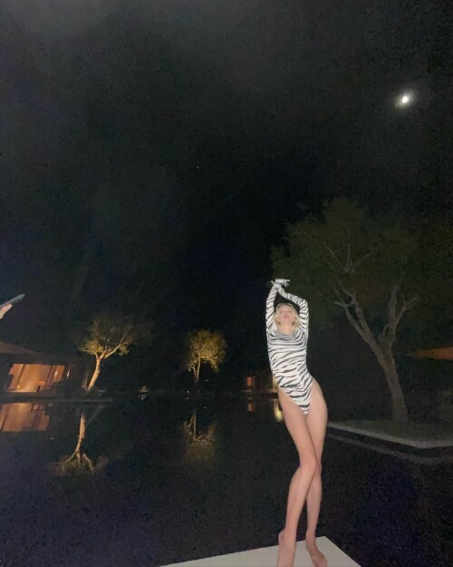 carolinevreeland16650533162943002973916662924 266195456