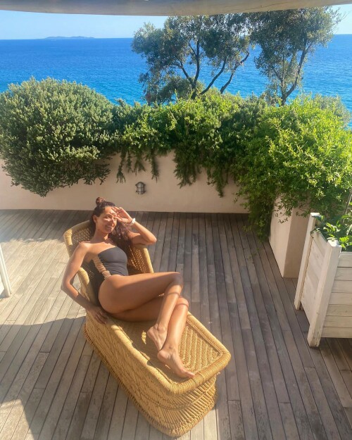 caterina balivo EPIC PATOUSARES KOLARA 0104321aa7f24b9327ac82