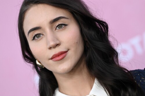 caylee4 27 a4ae63780e7b8275