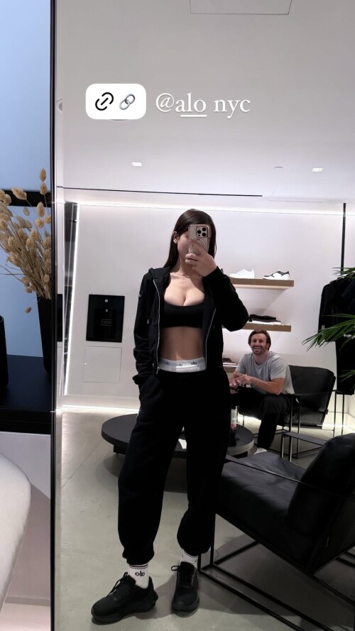 cayleecowan 05 02 2025 00016ad584bcf01deb90