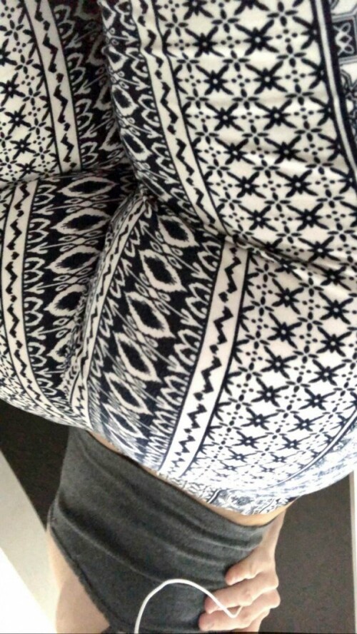 cd83411ddda1668ee027931eb55bdf81351d6f52b869b56b