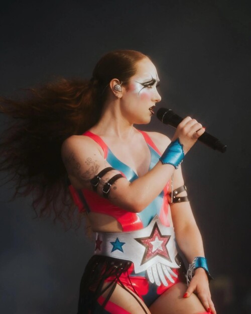 chappell roan on the support at lollapalooza i will v0 bnp5eomekigd1b81927a4a86ee3c5