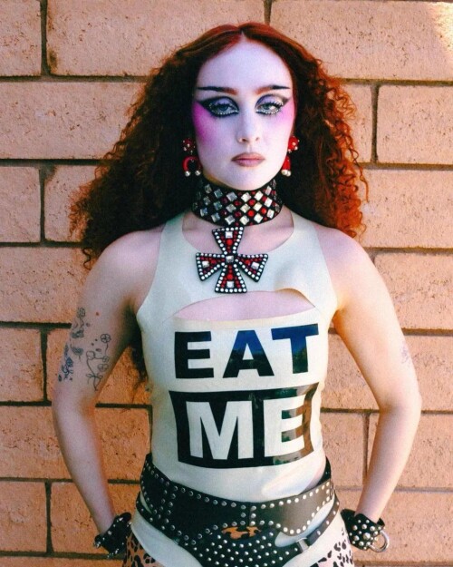 chappell roan v0 2jl4slftzqcd1e3f0bf2d9254a44c