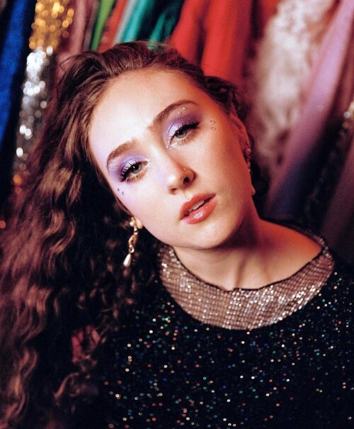 chappell roan v0 atabsby36xkc19cb326a35f2f8b00