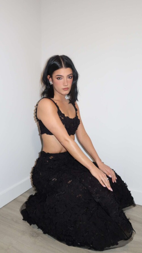 charli RDownload19d8f7cdf12c55c9