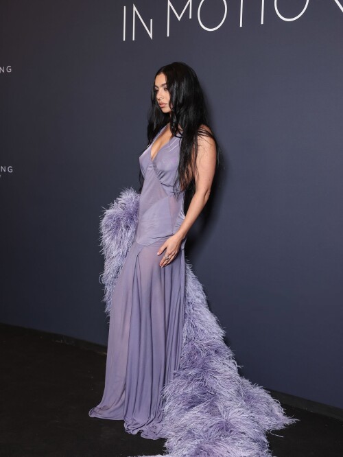 charli 21a5cf35b9a22369df