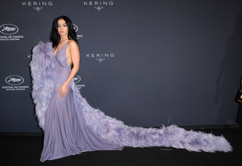 charli 5403270f874b09220f