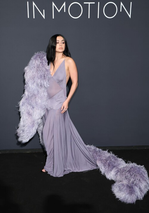 charli 71796d8834ec3406a