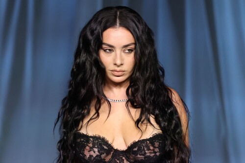 charli xcx 108a9c9d51fbc08e20