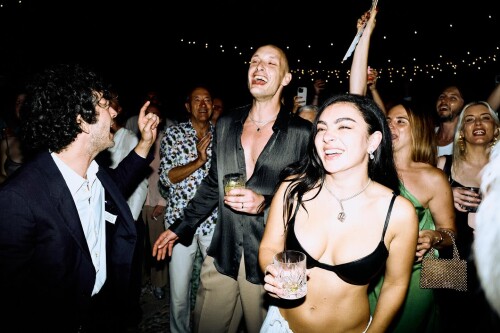 charli xcx 1758655712 3728196794116595086 199732490d903c28df43ac4a9