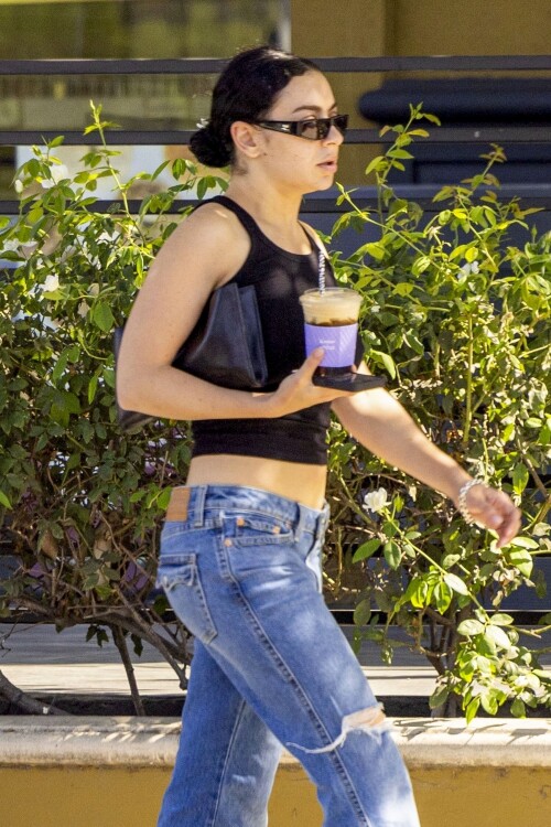 charlixcx 32c507b35d9832270d