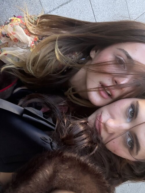 charlotteslawrence 1759782958 3737652819516283982 150484125345fdac3c35ffcf0d