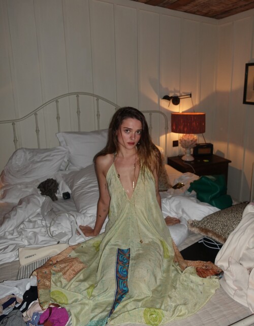 charlotteslawrence 2025 06 08T193705.000Z 4a1d06a1d5e5b2aaa