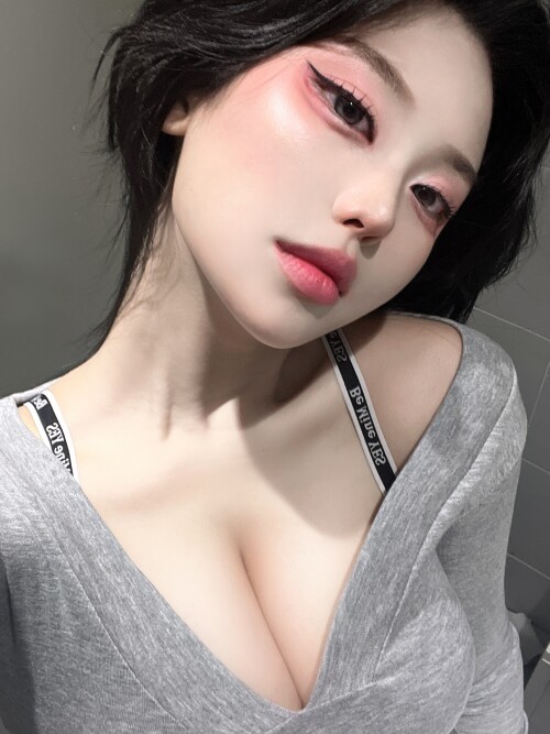 chat 20250331 014359982 8f90466bee67c9c4f65de8d021b18565e95ee7600376fd46