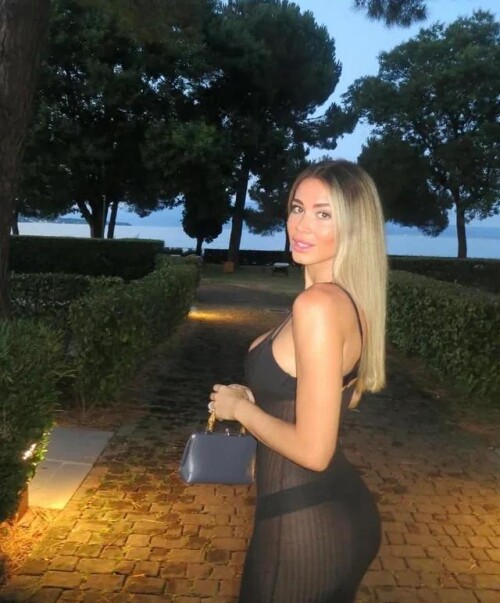 che puttana v0 2b2vqwg1p2cf147a7e10e13cd8d1c