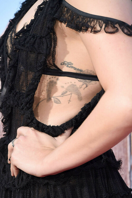 arriving to the "Neighbors 2" Los Angeles Premiere held at the Village Theatret in Westwood, CA.<P>Pictured: Chloe Grace Moretz<B>Ref: SPL1284271  160516  </B><BR/>Picture by: Digital Focus / Splash News<BR/></P><P><B>Splash News and Pictures</B><BR/>Los Angeles:310-821-2666<BR/>New York:212-619-2666<BR/>London:870-934-2666<BR/>photodesk@splashnews.com<BR/></P>