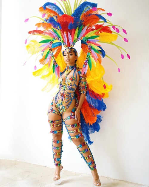 chloebailey 1721134296 3413444341593081066 4523880357136d254596c302425