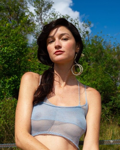 chloebechini8335b4309ccbfb04f5