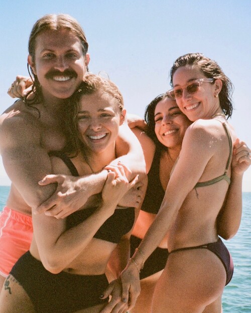 chloegmoretz 07 04 2025 0001f65dee7c3b00bbb4