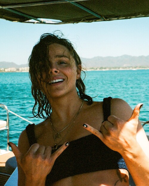 chloegmoretz 07 04 2025 000282bea08f5f5ba9f4