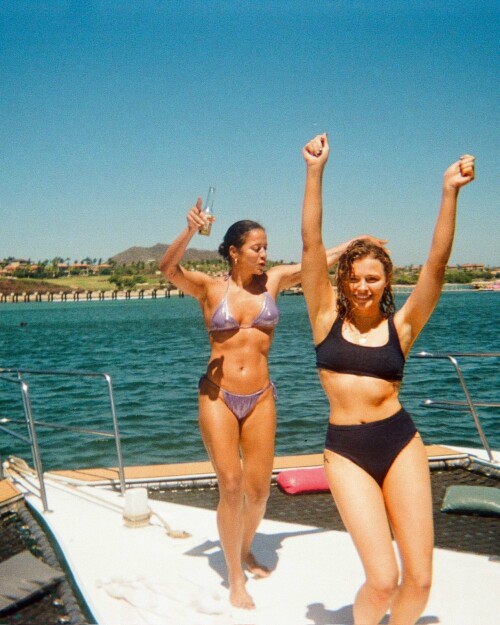 chloegmoretz 07 04 2025 0003b5077fc5891c0d2c