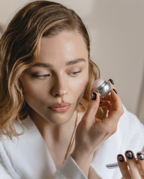 chloegmoretz 20250312 00026f552dc9953d86cb