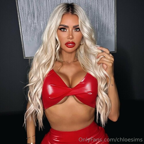 chloesims 00020d90501d8d3bd7ddf