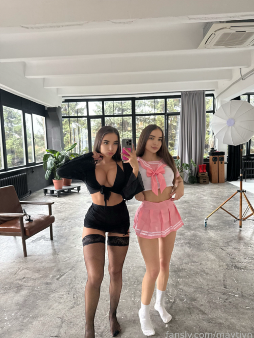 chrome_YHooaOyIAA48021bd7bbce2b3c