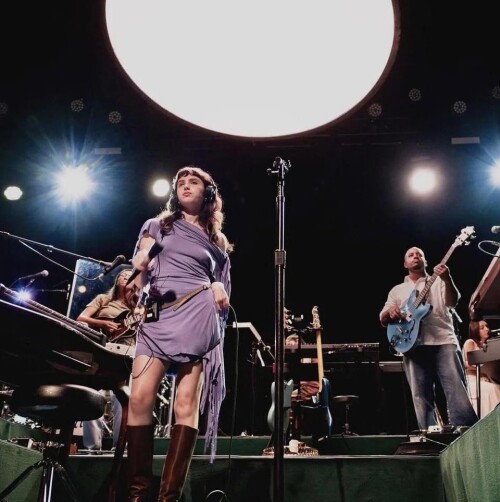 clairo6a92679533df404f9