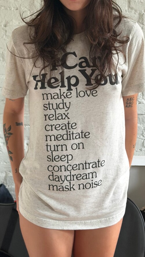 clairo 1761566560 12038675d5ed899f5e9b5f7e