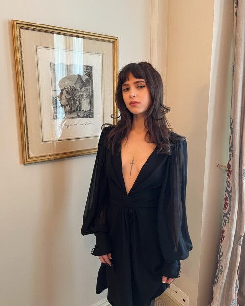 clairo 2025 03 09T174722.000Z 3f18aa7ac33b1736c