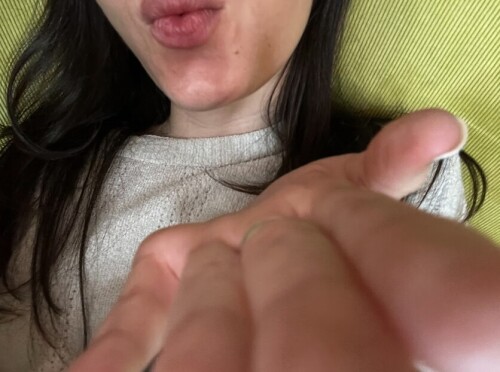 clairo 2025 08 06T225501.000Z 3829747e49c53d013