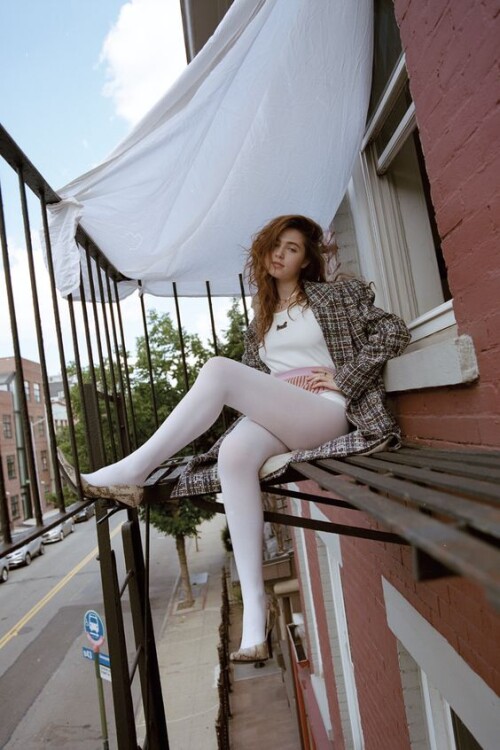 clairoadf730ff600fbb43