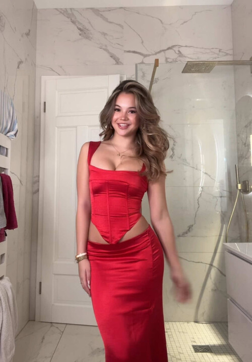 coco.carol 1735834875 7455354003933678870 cover7ed533350c8cf80a