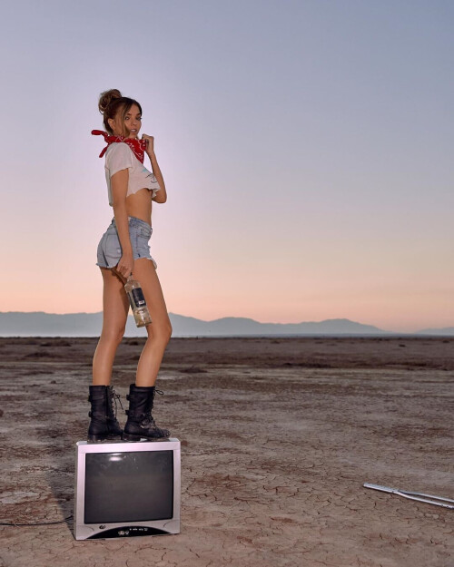 colleen cole 644850 fullsize20f1e0e64d8e0f2f