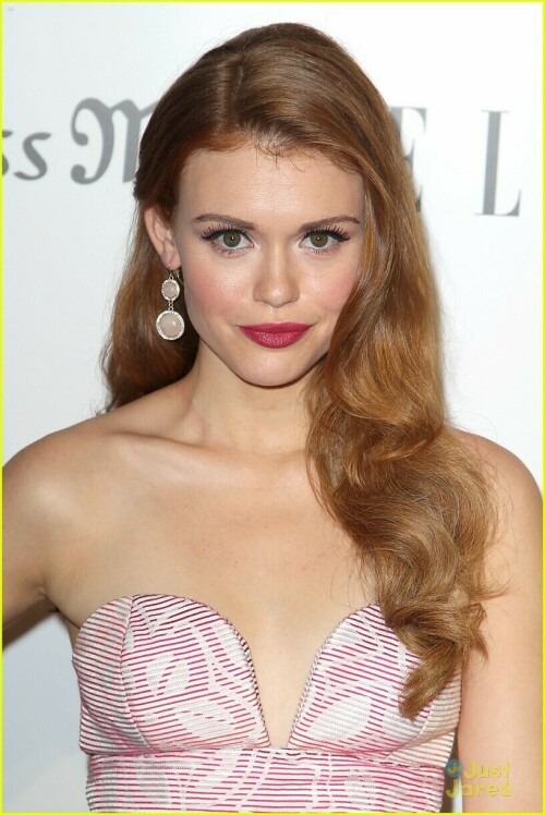 Holland Roden attends The Songbird Party by Elle Magazine on August 9, 2012, Los Angeles, California, USA. Photo Credit Brian Lindensmith. Copyright All Access Photo Agency.