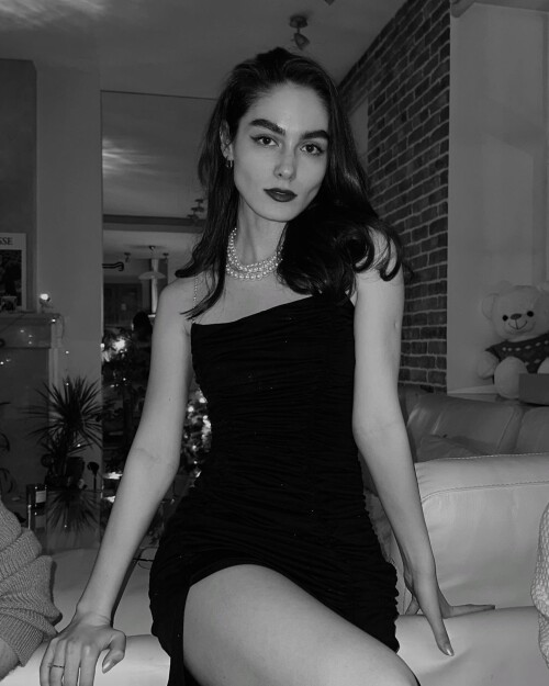 cuteelias 02 01 2024 0001d5dbc0afe60ac921