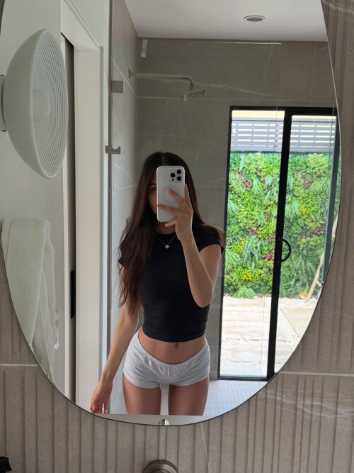 cutiecaryn_3684684385023894955s2025-7-25-16.2.409-storya36d54967410ea00