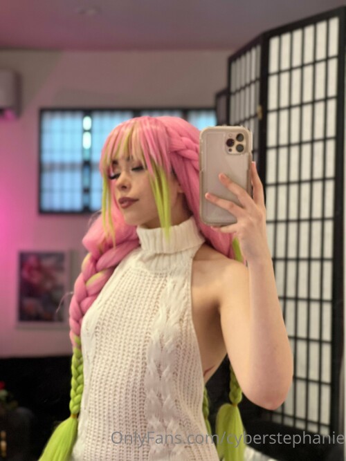 cyberstephanie 02297af9a8b7d9ede8274