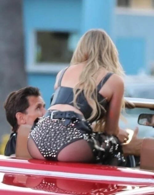 d07j3ozjemdb16a8fc1a2850a4fb2