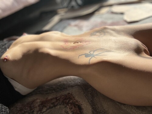 d807qzynwzud17ca21a1f0778720e